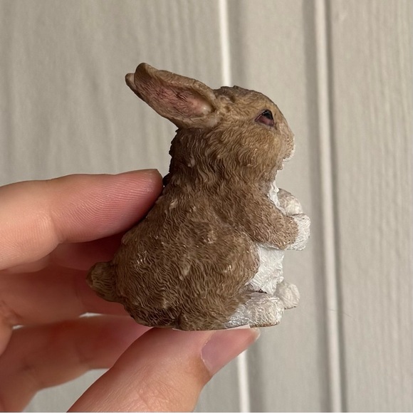 Mini Rabbit Figurine - Picture 4 of 6